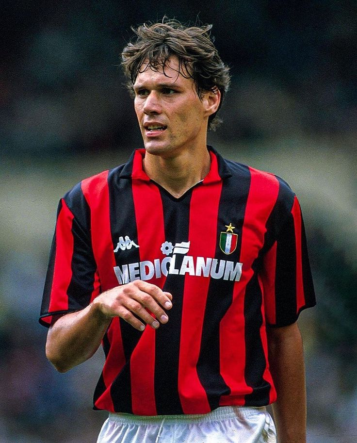 Marco van Basten: Keanggunan dalam Sepak Bola dan Karier yang Terlalu Singkat